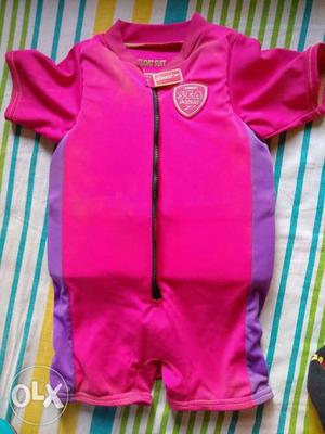 Swim suit made of lifeguard material for girl kid