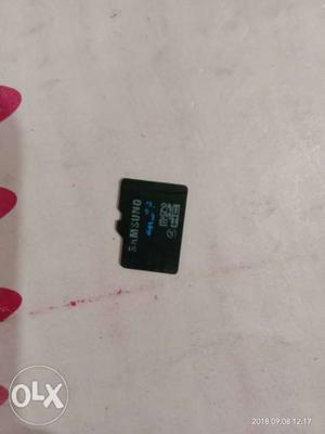 Two Memory Card one 4gb and one 2gb