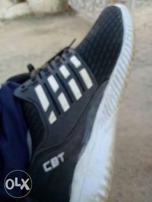 Unpaired Black And White CBT Low-top Sneaker