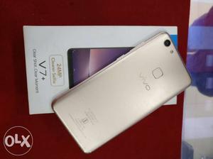 Vivo V7+ Gold color 13 months used Mint condition