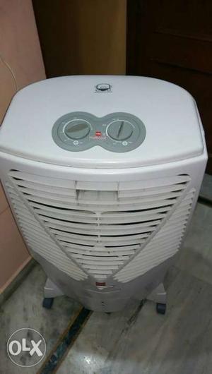 White And Gray Room Air Cooler