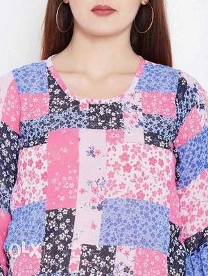 Women's Pink, Blue, And Black Floral Crew-neck Shirt