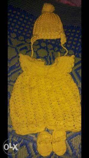 1-3month baby k liye woolen dress sweter booties