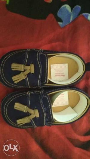 Baby boy shoes for 18 to 24 months size. price