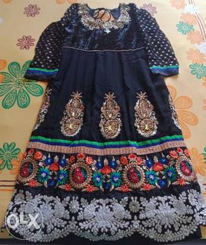 Black colour, heavy embroidery kurta, Size:36