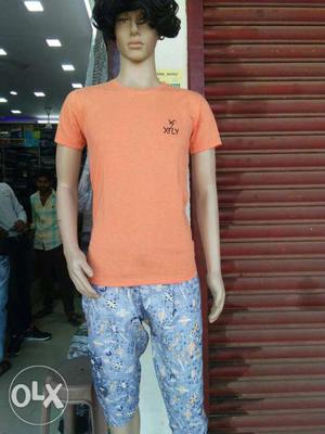 Capery and T-shirt men's only at Rs 300
