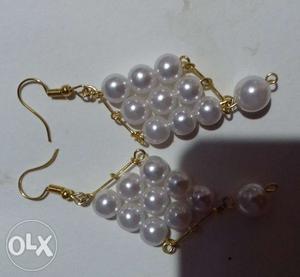 Gold-colored And White Pearl Beaded Necklace