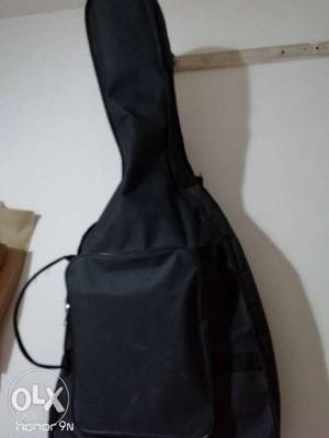 High quality guitar bag is up for sale interested