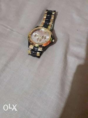 I want to sell my ROSRA WATCH
