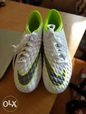 Nike football shoes size UK 8 not used size is