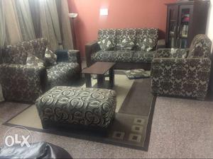 6 seater sofa set in excellent condition, being