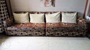 Fabric 3/6 seeter sofa set with pillows