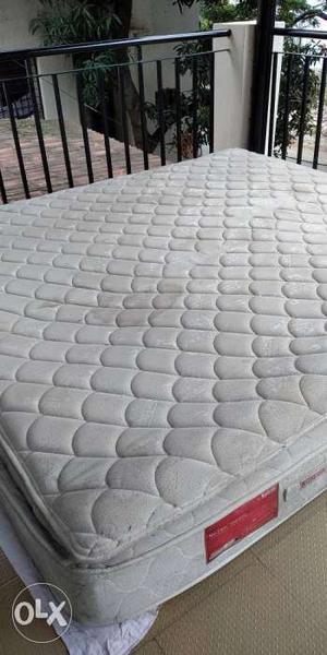 Kurl-on 6inches mattress with memory foam. urgent
