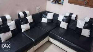 L shape (Corner) Sofa with 2 Puffies(black and