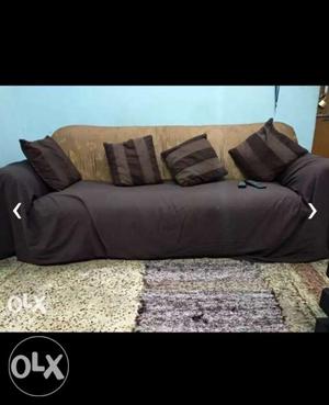 Perfect 5 seater sofa with central wooden
