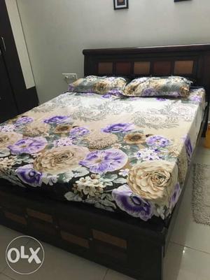 Queen Size cot and mattress in brand new condition