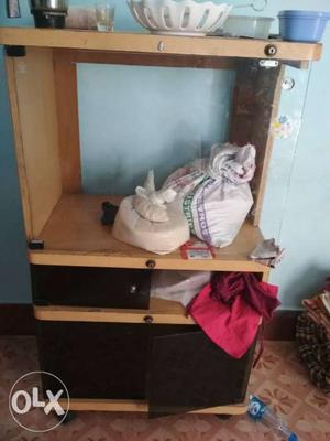 TV stand and it is good condition and flexible