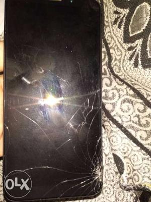 3 months old screen broken with bill and box in a