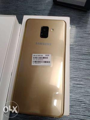 30 days used Samsung a 8 plus in mint like new