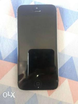 Activation locked iphone 5 32 gb Price negotiable