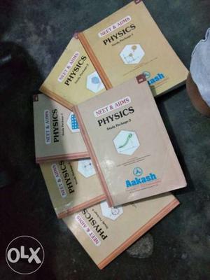 Akash full Physics and chemistry package each 800