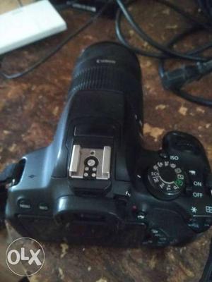 Canon camera DSLR 700d
