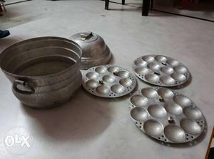 Four Black And Gray Ceramic Bowls