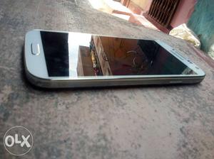 Good condition mobile Samsung s4 no crack display