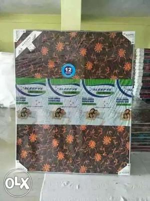 Good quality from mattress size 5x6.. queen size.. 4 inch