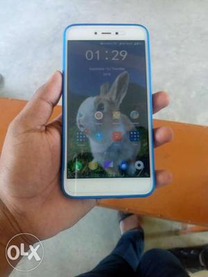Its good condition mi mobile ph,6 months old