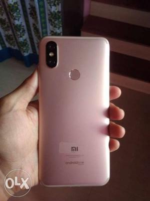 MI A2 4 GB RAM 64 GB internal memory 1 month old