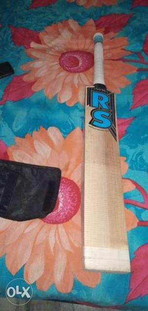 New RS Criket Bat with cover. Serious buyers only
