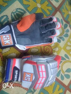 Pair Of SK professional new batting gloves