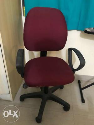 Rotating chair, 6 months used, excellent condition