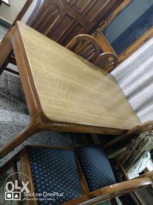 Six seater dining set. Good condition