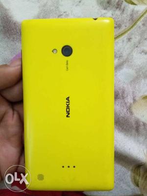 This is a nokia lumia 720 with wireless charging