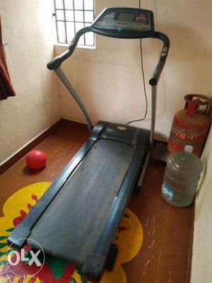 Treadmill motorized
