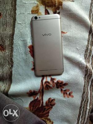 Vivo v5 32 GB 4 GB rem charger only