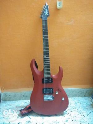 X cort Electric Guitar. Non used. with
