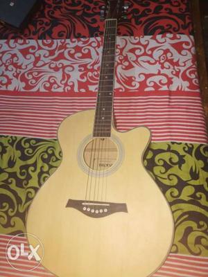 New guitar broken n repaired as new from head