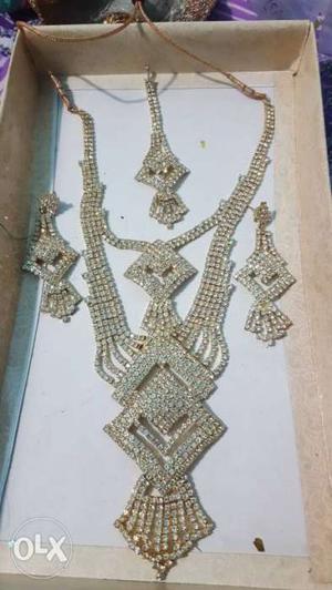 Nice condition looking necklace