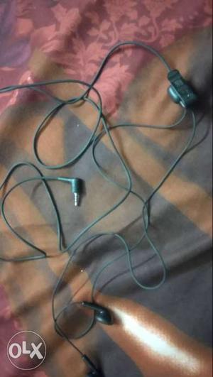 Nokia phone charger and earphones