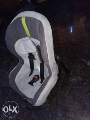 Car baby seat its brand new