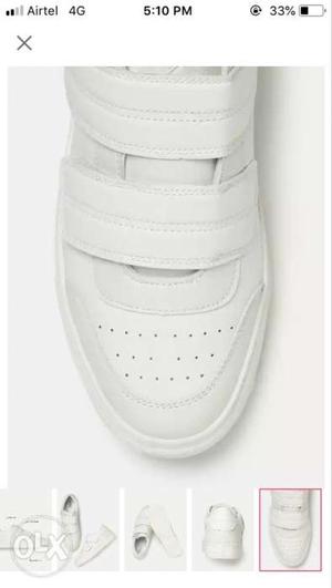 Unpaired White Nike Low-top Sneaker