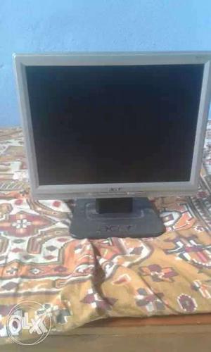 14 inch LCD MONITOR good condition