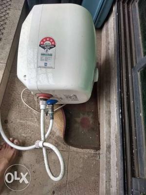 15 litre AO Smith storage water heater in gently