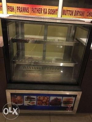 Bakery showcase Excellent condition like new.