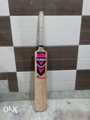 Dixon English willow bat