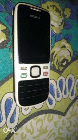 Good condition only mobile no charger no earfone