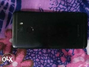 Good condition phone original bill box nd charger